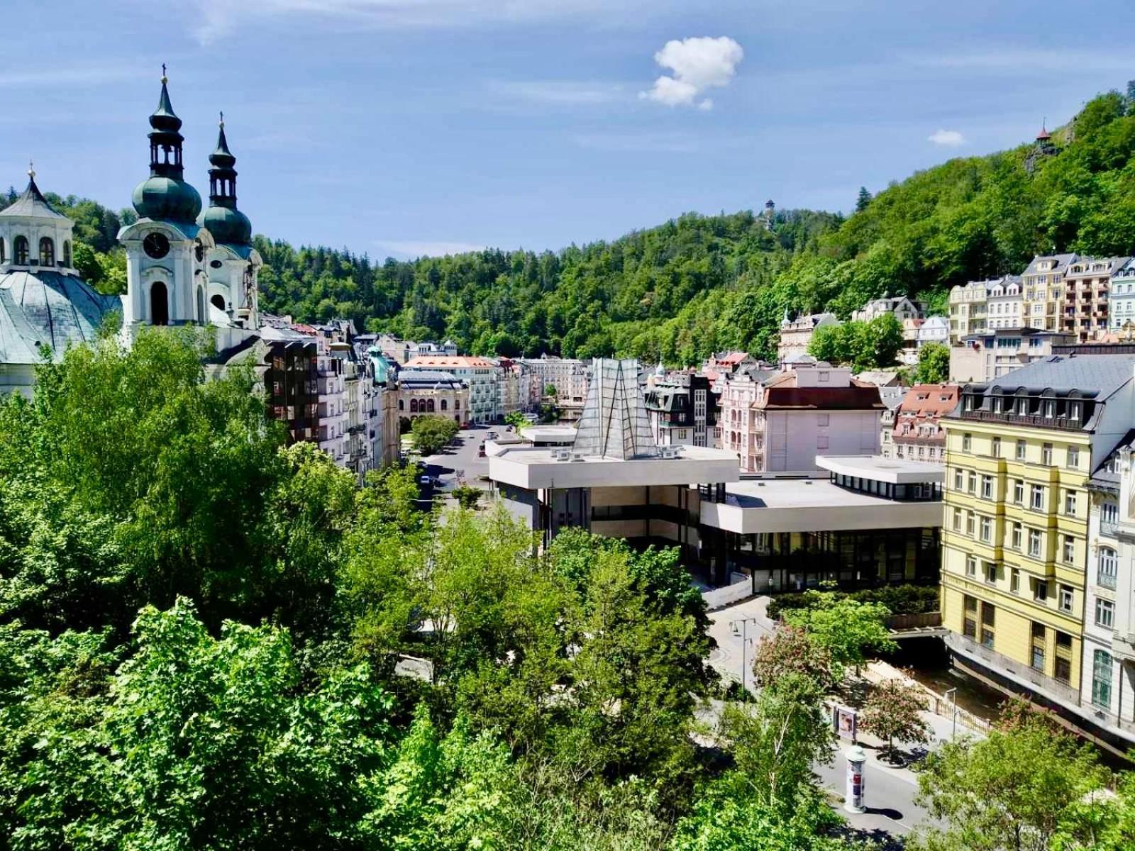 Artflora Kv Premium Apartment Karlovy Vary Exterior photo